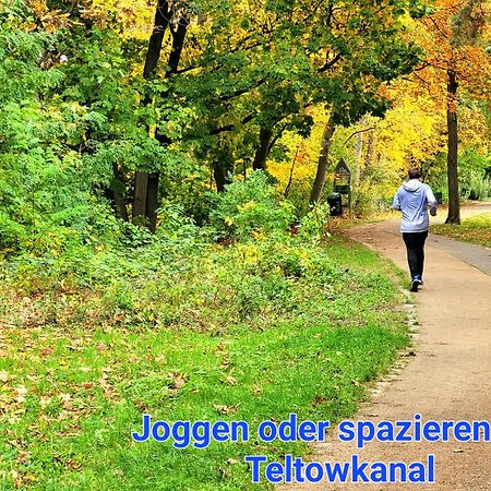 Duplex Apartment Ullstein- 4 Bedrooms, 2 Bathrooms, Living Room, 2 Parking Spaces, Boxspringbeds, Family & Business Apartment! Berlin Zewnętrze zdjęcie