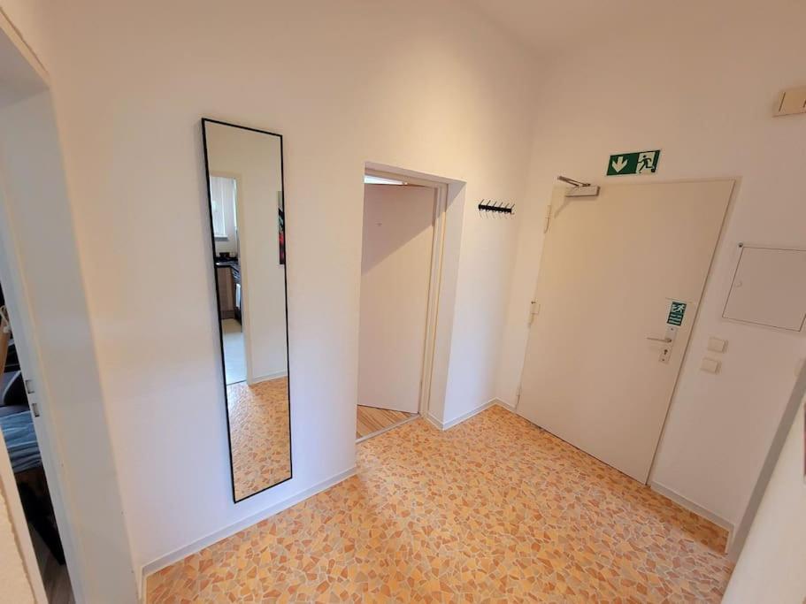 Duplex Apartment Ullstein- 4 Bedrooms, 2 Bathrooms, Living Room, 2 Parking Spaces, Boxspringbeds, Family & Business Apartment! Berlin Zewnętrze zdjęcie