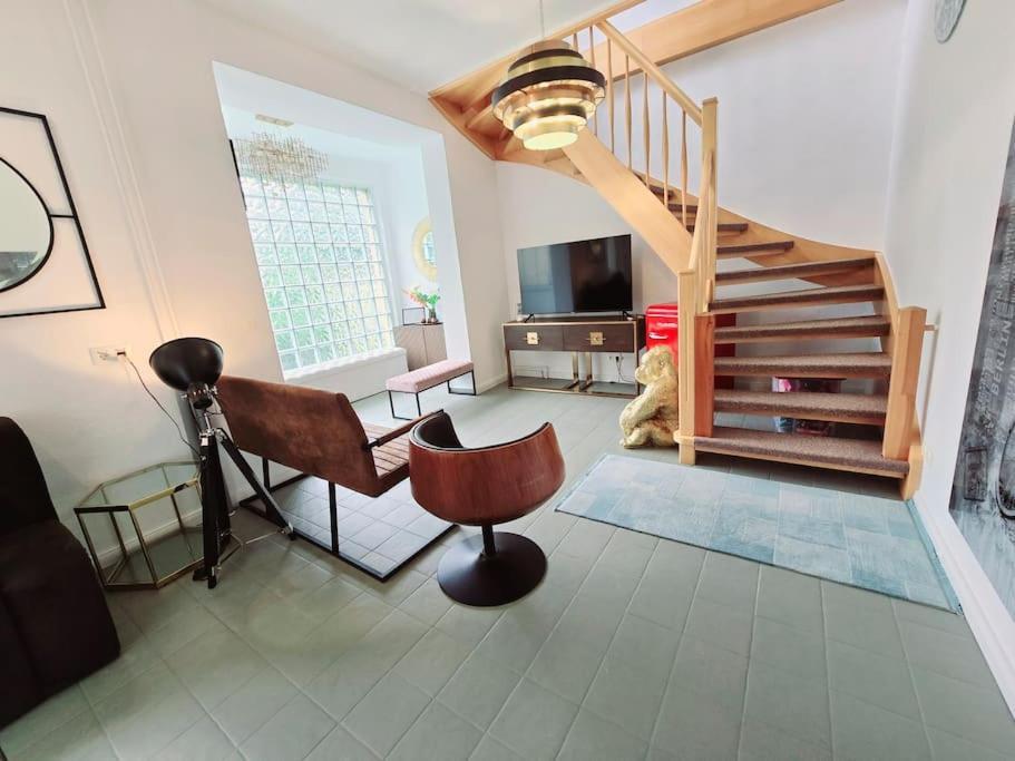 Duplex Apartment Ullstein- 4 Bedrooms, 2 Bathrooms, Living Room, 2 Parking Spaces, Boxspringbeds, Family & Business Apartment! Berlin Zewnętrze zdjęcie